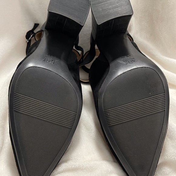 Naturalizer Ankle Strap Slingback Heels (size 11) - Picture 7 of 8
